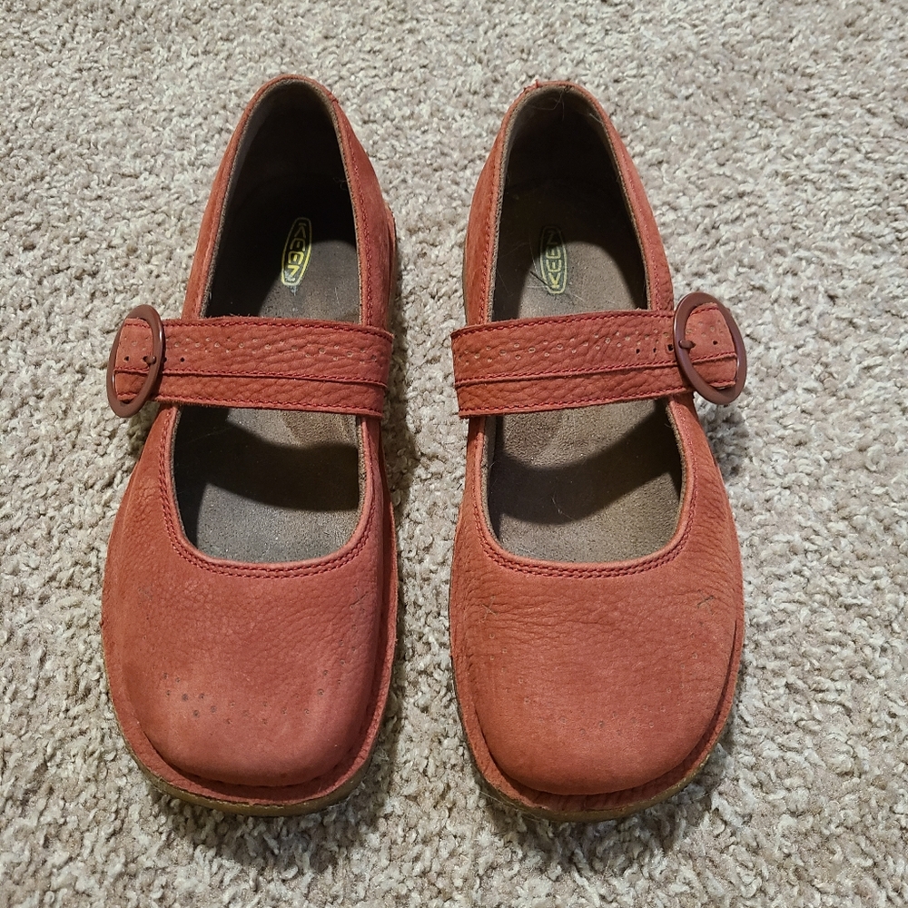 Keen Mary Janes In Dusty Salmon Size 8.5